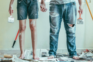  A couple covered in paint 