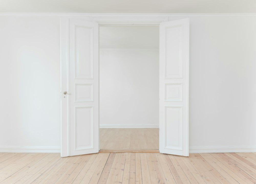 A white room painted by commercial painters in Orange County