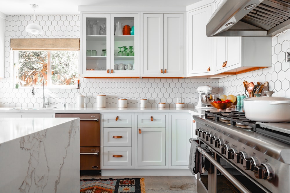 A white kitchen painted by painters in Riverside County 