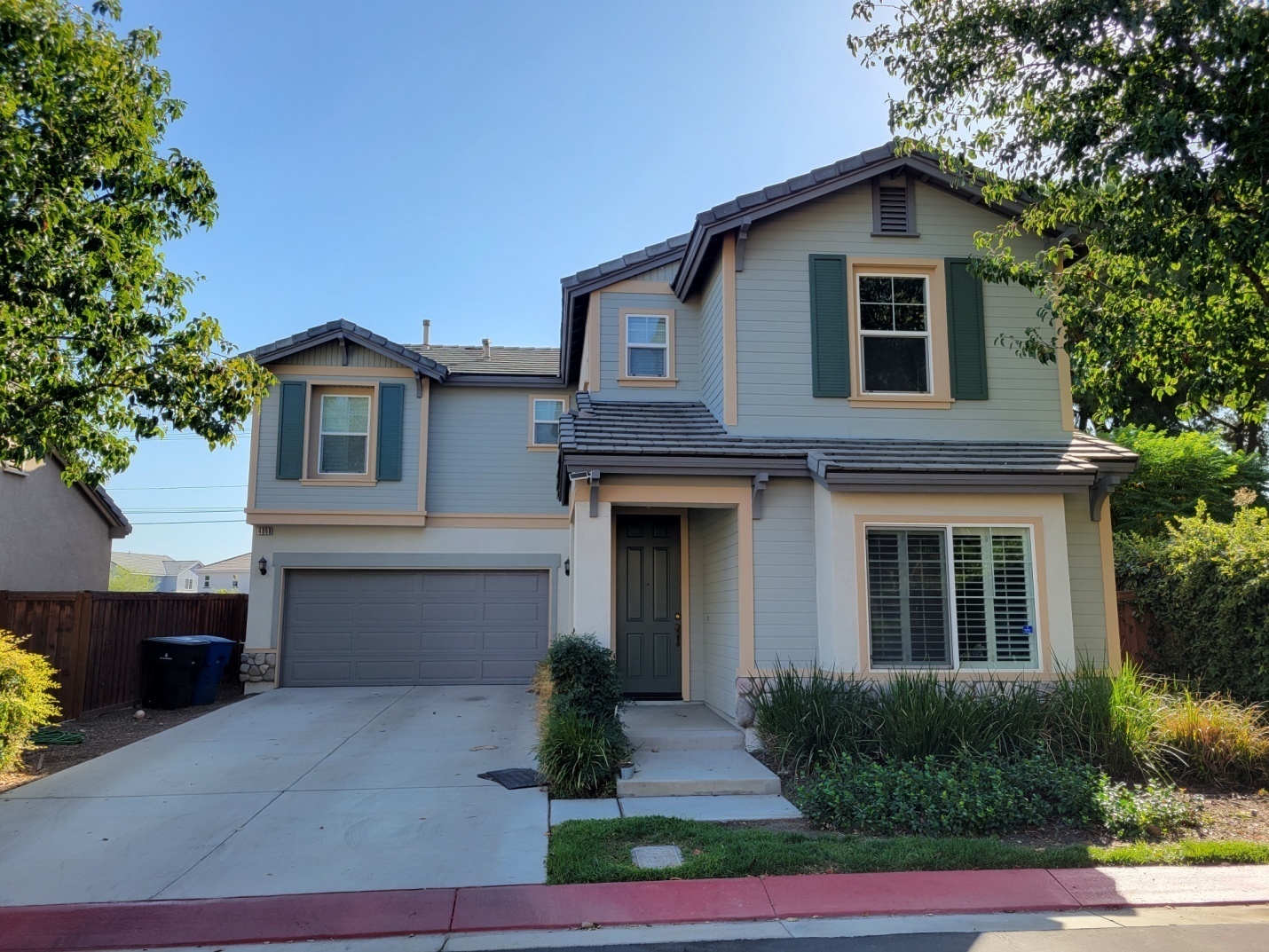 exterior painting services.